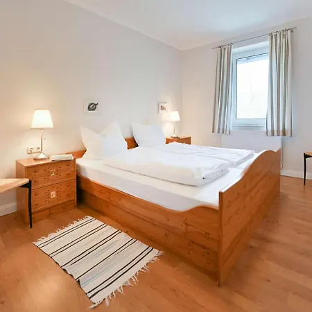 Apartment Haus Am Hoevt - 9 Goehren (Ruegen)