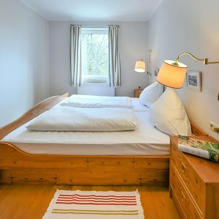 Haus Am Hövt - 9 Apartment *